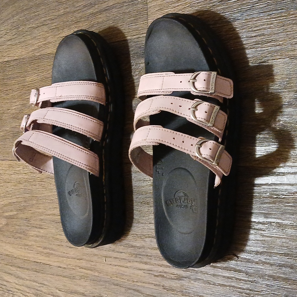 Dr. Martens Blaire Slide Leather Sandals in Pink. - Picture 15 of 16